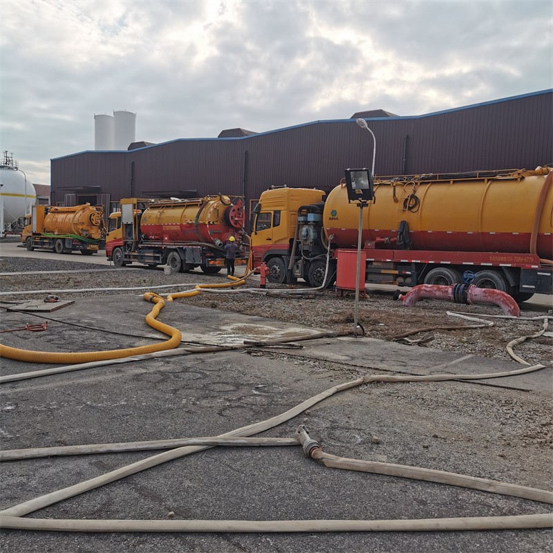 崇仁污水池清理